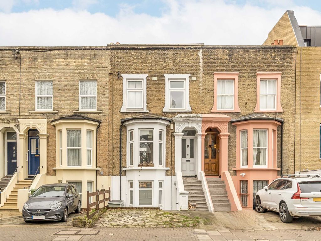 2 bed flat for sale in Nunhead Lane, London SE15, £499,950 Zoopla