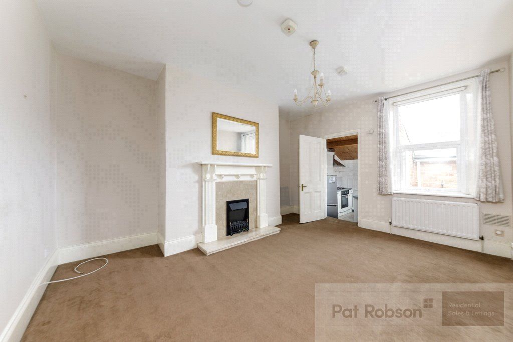 3 bed flat to rent in Ashfield Road, Gosforth, Newcastle Upon Tyne NE3