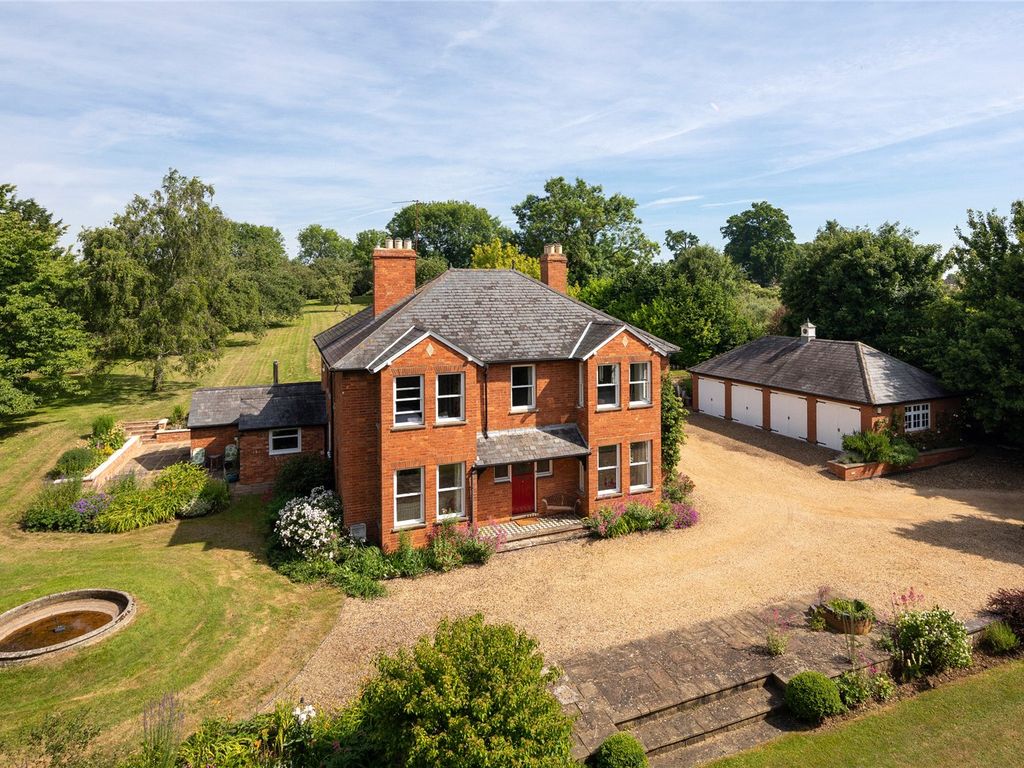 4 bed detached house for sale in High Street, Flore, Northampton