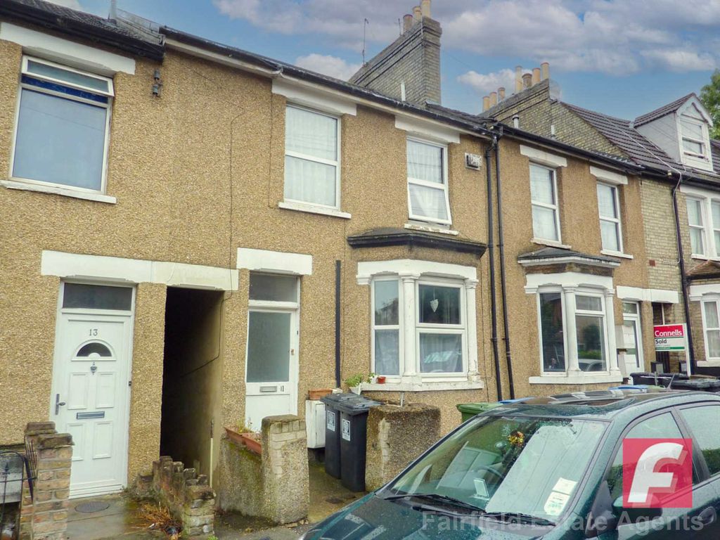 1 bed flat to rent in Gladstone Road, Watford WD17, £1,000 pcm Zoopla