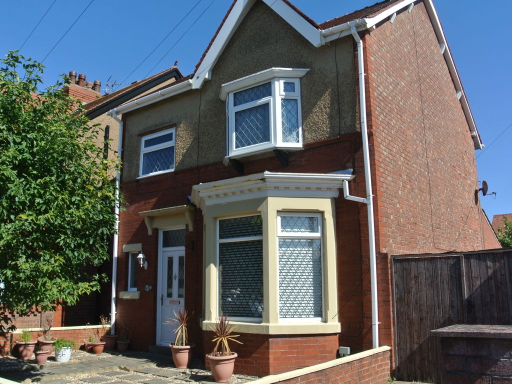 3 bed detached house for sale in Galloway Road, Fleetwood FY7, £180,000