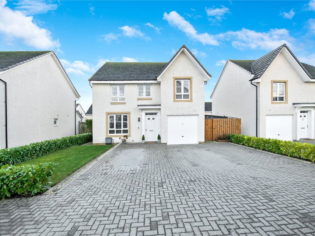 4 bed detached house for sale in Craighall Crescent, Kilmarnock KA3, £260,000 Zoopla