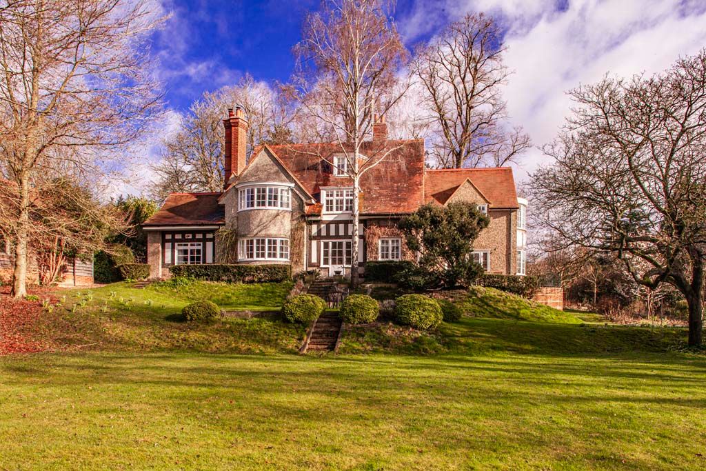 6 bed detached house for sale in Little Court, Goring On Thames RG8, £