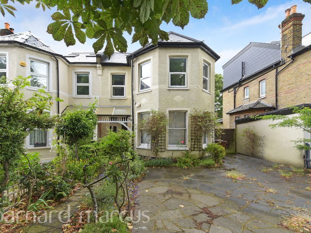 2 bed for sale in Clyde Road, Wallington SM6, £325,000 Zoopla