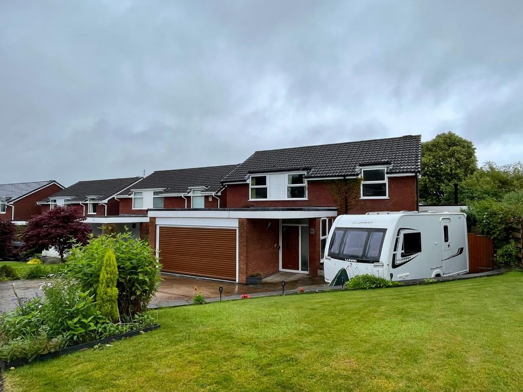 4 bed detached house for sale in Skiddaw Close, Burnley BB12, £435,000