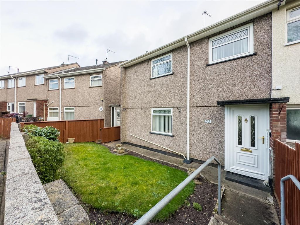 2 bed end terrace house for sale in Keats Close, Cwmbran NP44, £165,000