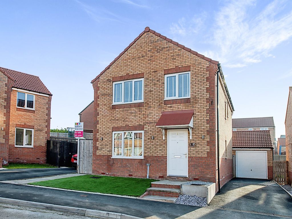 4 bed detached house for sale in Pineberry Way, Knottingley WF11 Zoopla