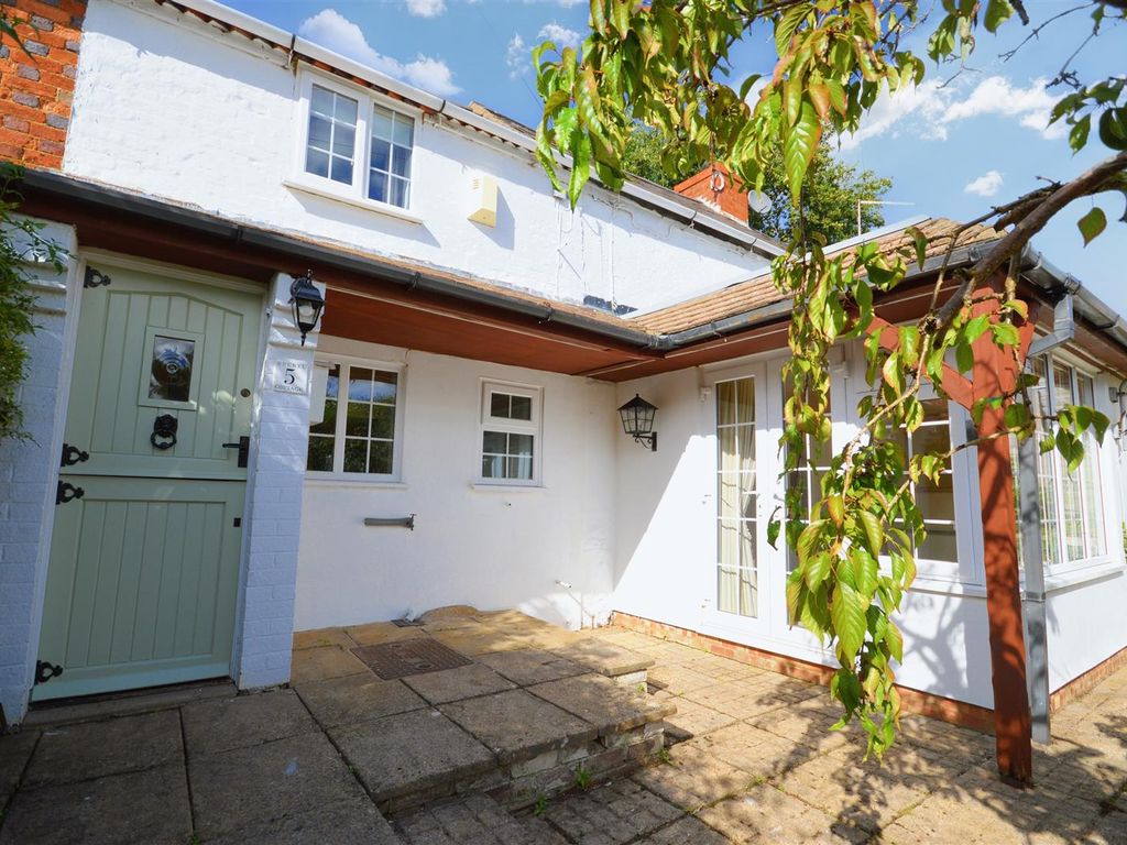 2 bed cottage to rent in Coton Road, Ravensthorpe, Northampton NN6, £