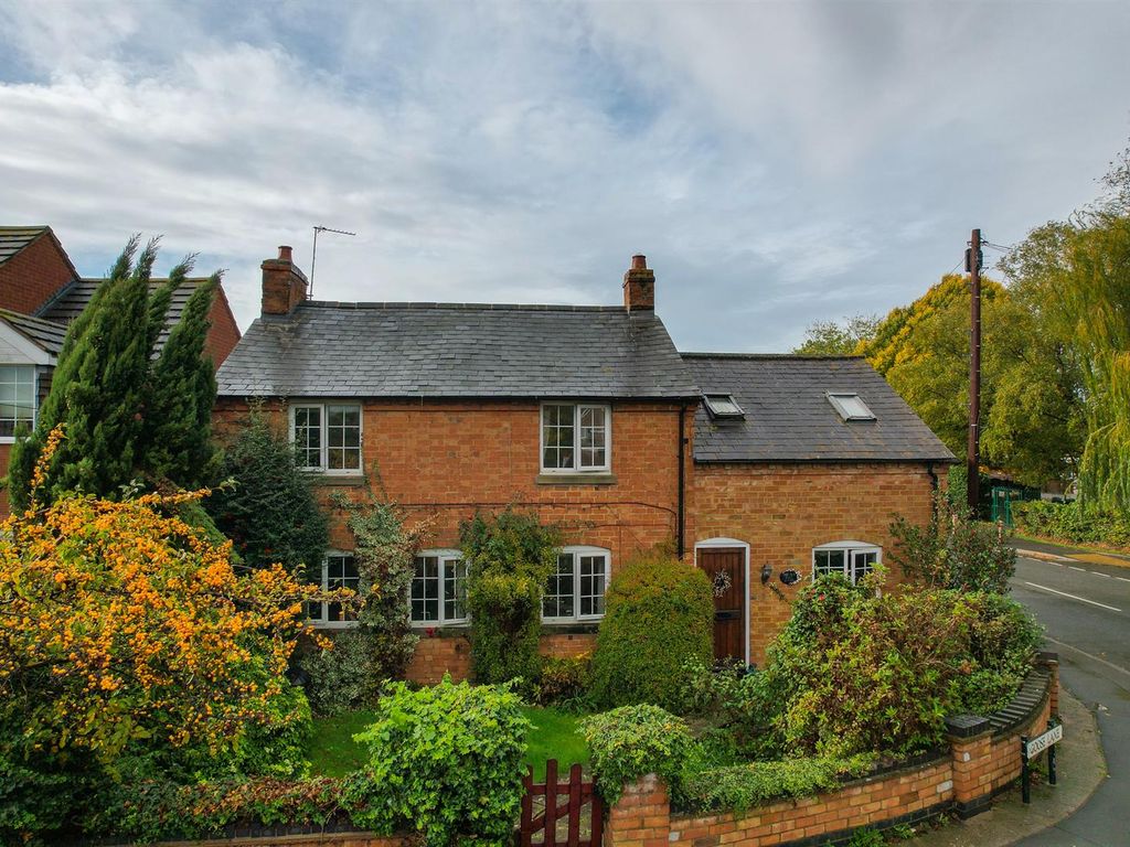 4 bed detached house for sale in Goose Lane, Lower Quinton, Stratford