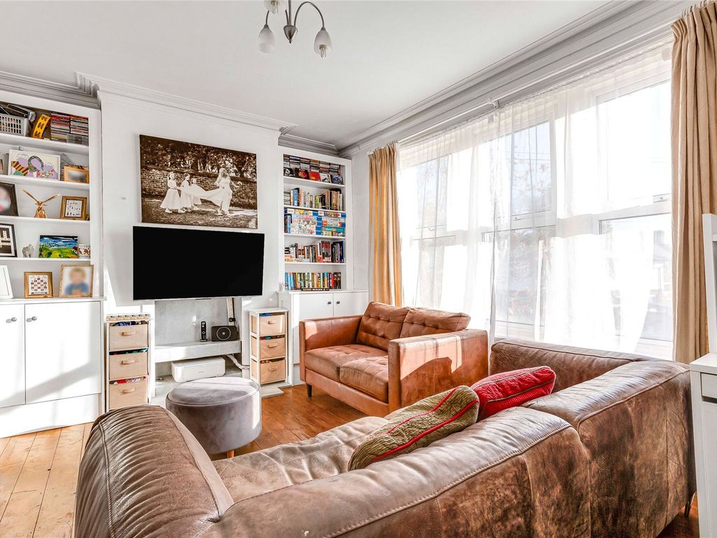 3 bed flat for sale in Franciscan Road, Tooting SW17, £550,000 Zoopla