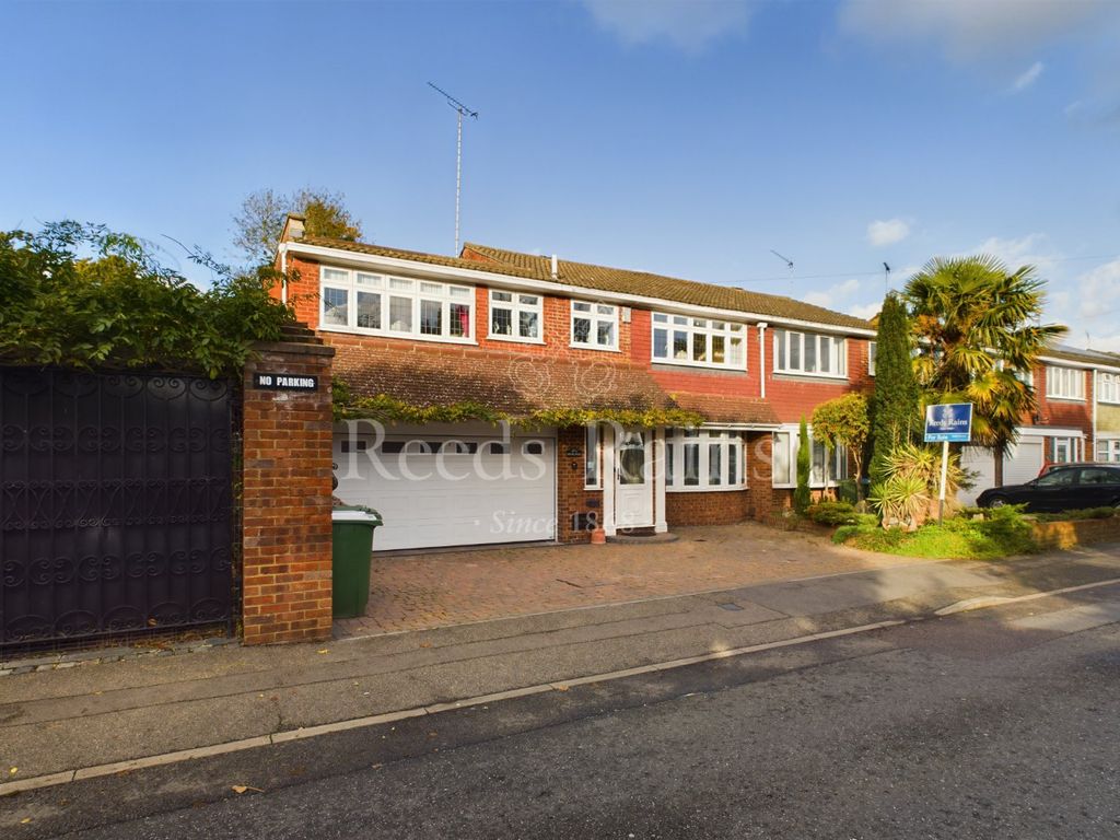 4 bed end terrace house for sale in Eardley Road, Belvedere DA17, £