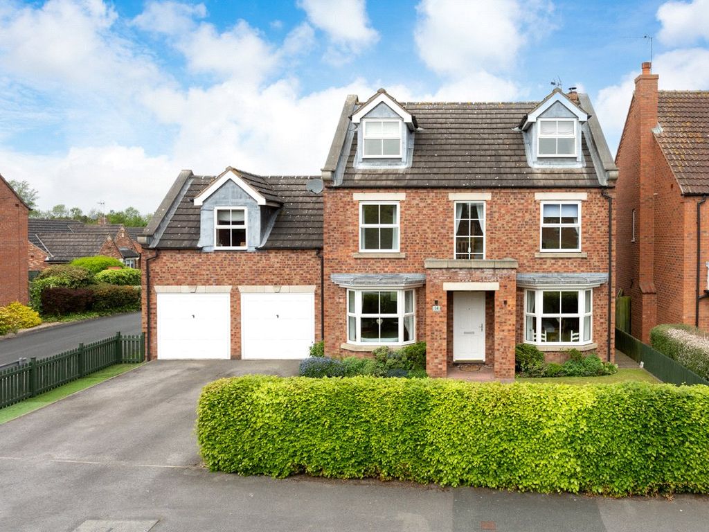6 bed detached house for sale in Chaucer Lane, Strensall, York, North
