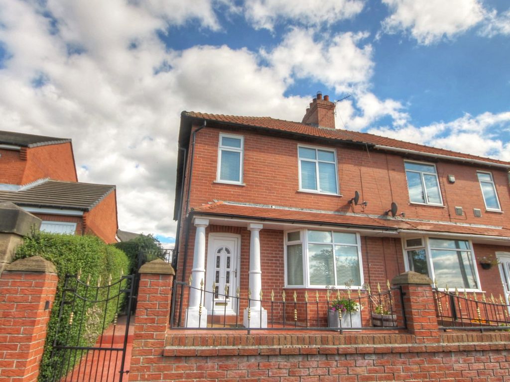 3 bed semidetached house for sale in Stamfordham Road, Newcastle Upon