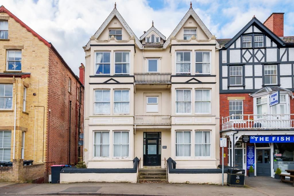 1 Bed Flat For Sale In High Street, Llandrindod Wells, Powys LD1 - Zoopla