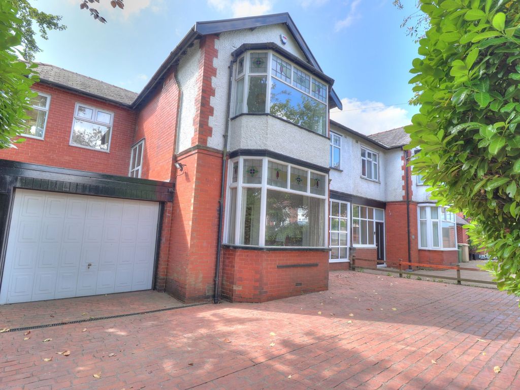 5 bed semidetached house for sale in Chorley Old Road, Doffcocker
