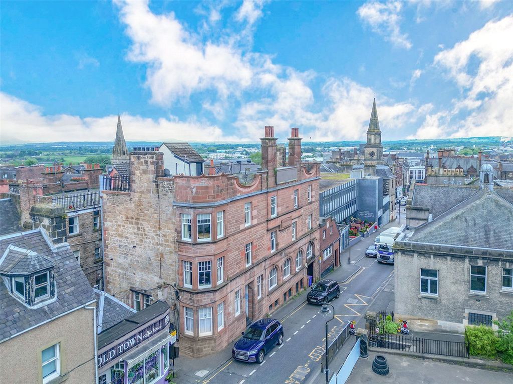 2 bed flat for sale in 32E, Spittal Street, Stirling FK8, £99,000 Zoopla