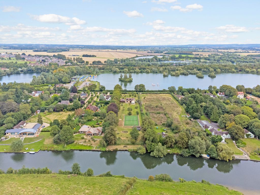 4 bed detached house for sale in Abingdon Road, DorchesterOnThames