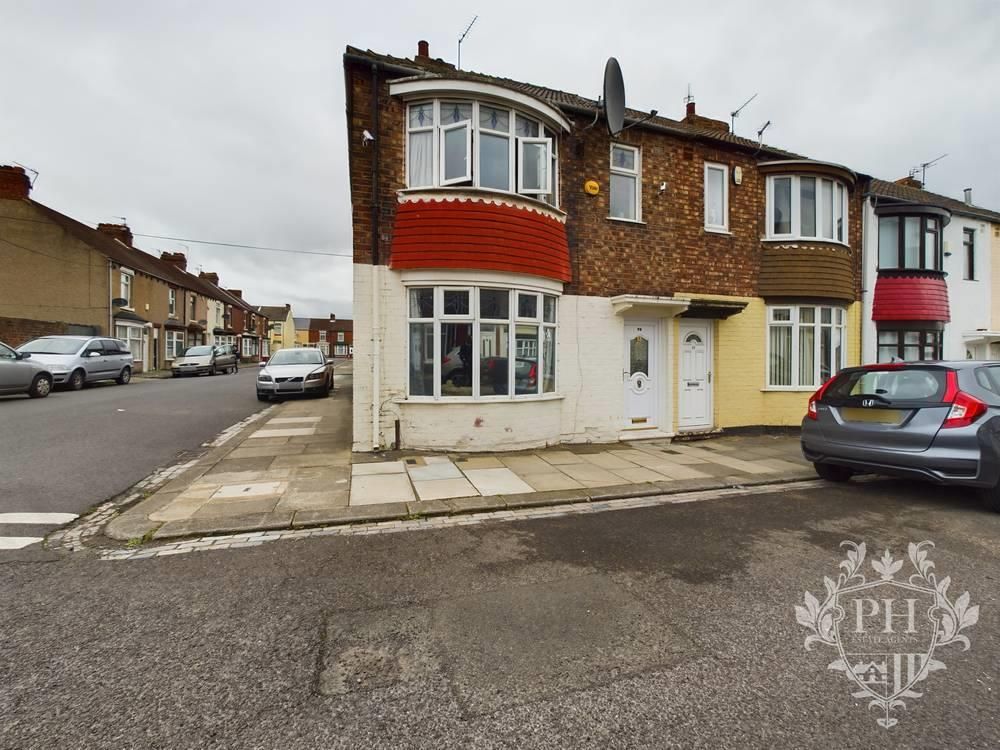 3 bed end terrace house for sale in Thornton Street, North Ormesby