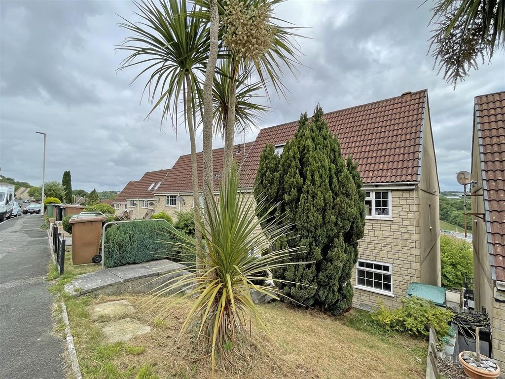 3 bed end terrace house for sale in Austin Crescent, Eggbuckland
