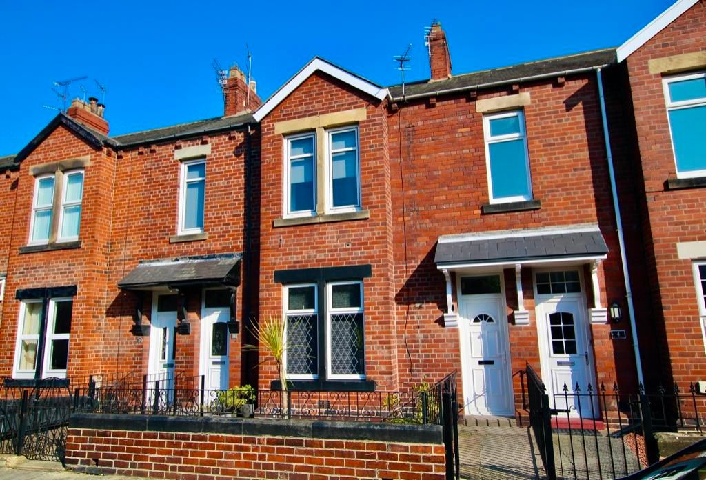 3 bed flat for sale in Wellesley Street, Jarrow NE32, £115,000 Zoopla