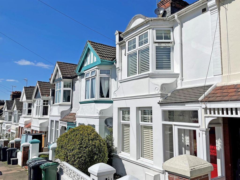 4 bed terraced house for sale in Osborne Road, Brighton BN1 Zoopla
