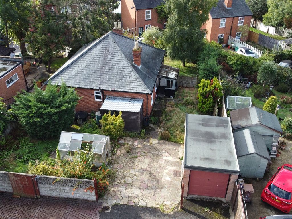 3 bed bungalow for sale in Gipsy Lane, Wokingham, Berkshire RG40 Zoopla