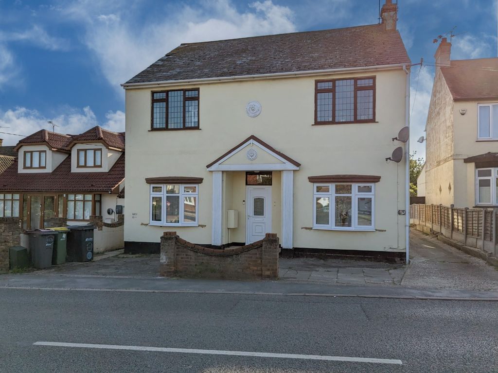 3 bed for sale in Ashingdon Road, Ashingdon, Rochford SS4