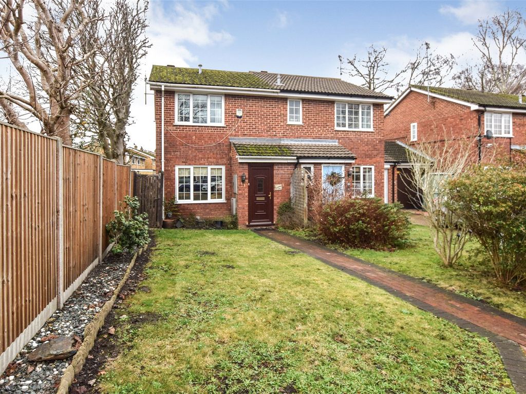 2 bed semidetached house for sale in The Potteries, Farnborough