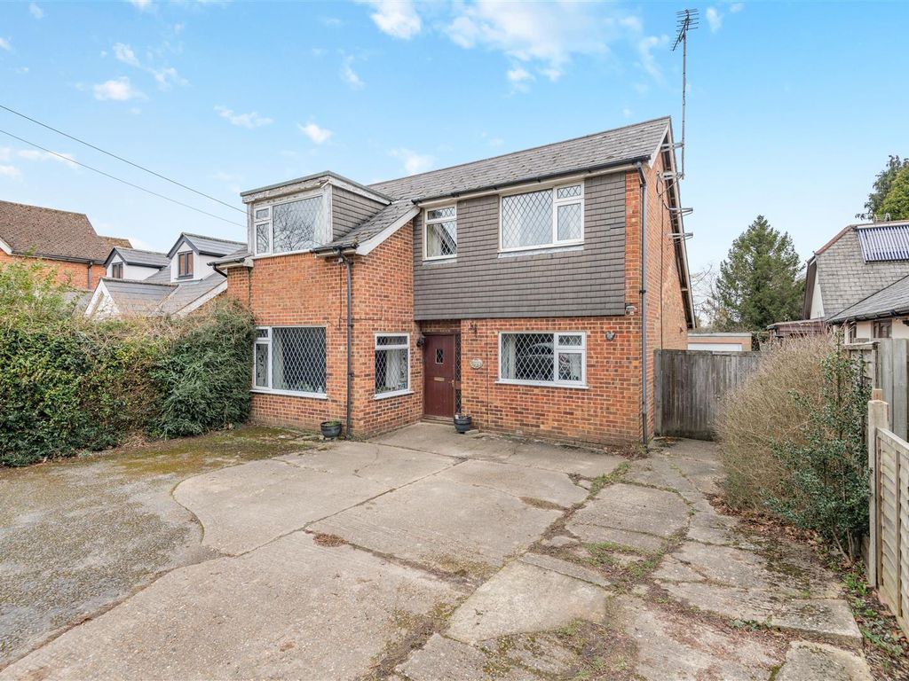4 bed detached house for sale in Heath Road, Boughton Monchelsea