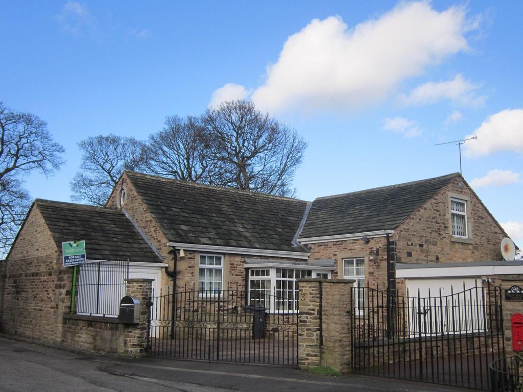 4 bed detached house for sale in Hall Close, Worsbrough, Barnsley