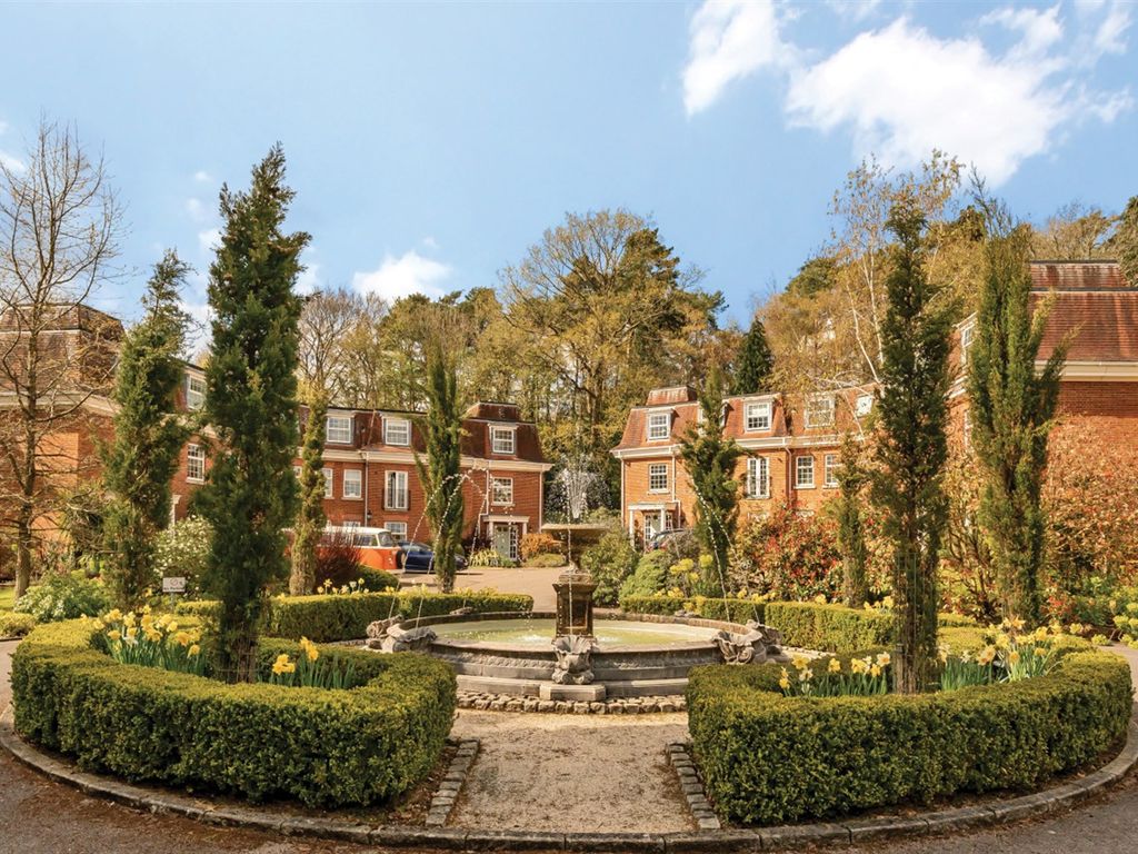 2 bed flat for sale in 16 Shottermill Park, Hindhead Road, Haslemere