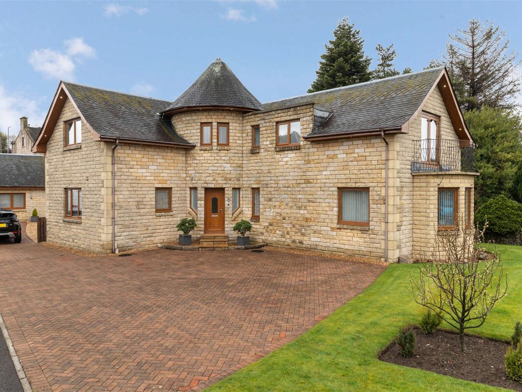 6 bed detached house for sale in Lyoncross, Dennyloanhead, Bonnybridge