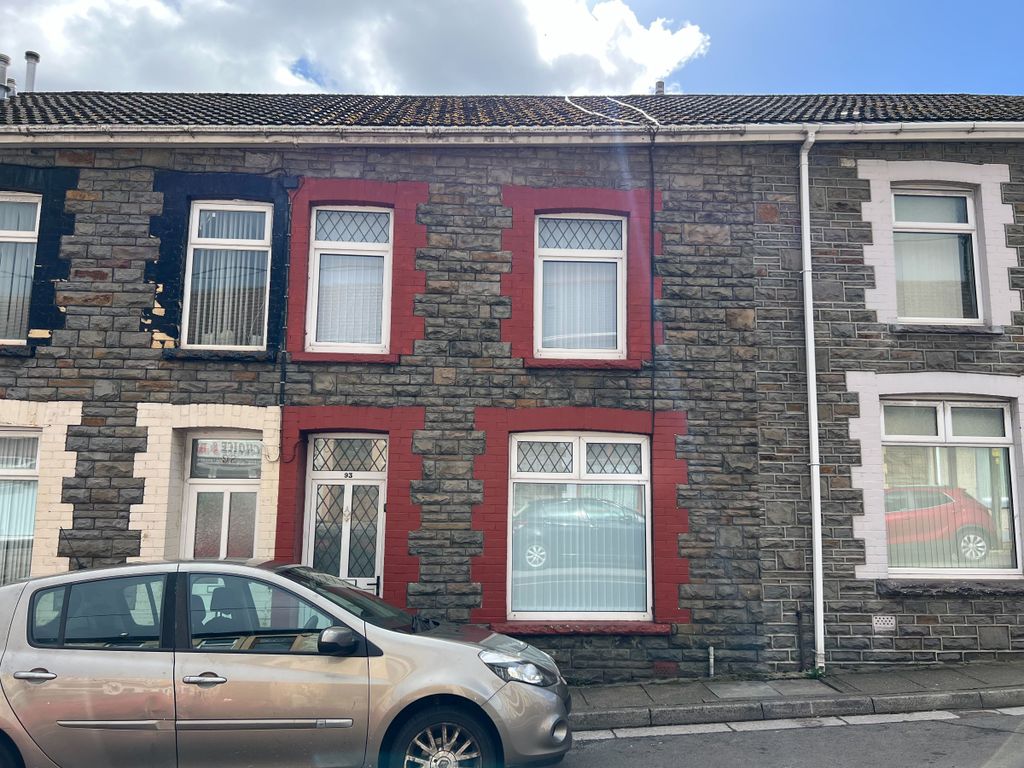 3 bed terraced house to rent in Jubilee Road, Godreaman, Aberdare CF44