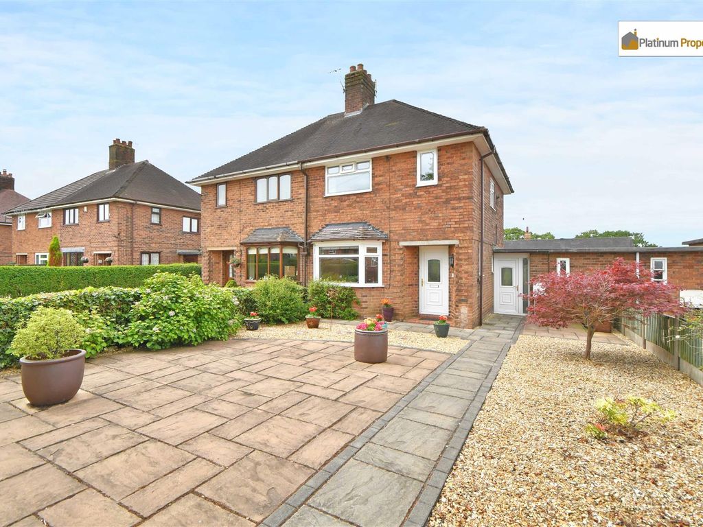 3 bed semidetached house for sale in West View, Rough Close ST3, £