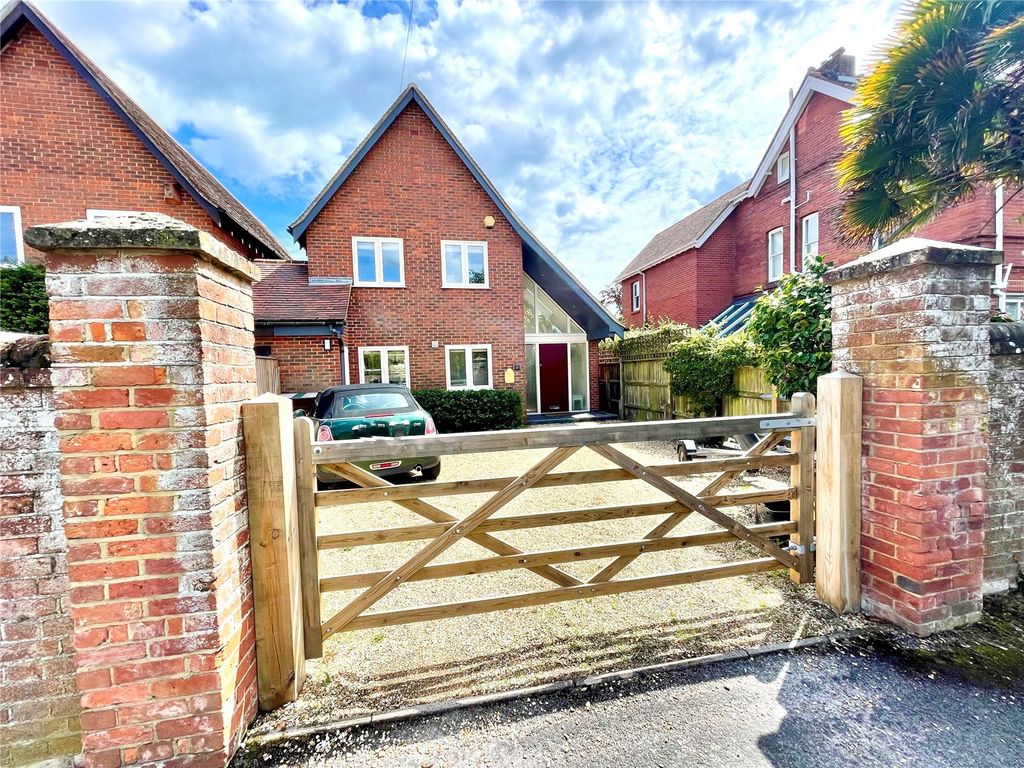 3 bed linkdetached house for sale in Stanley Road, Lymington
