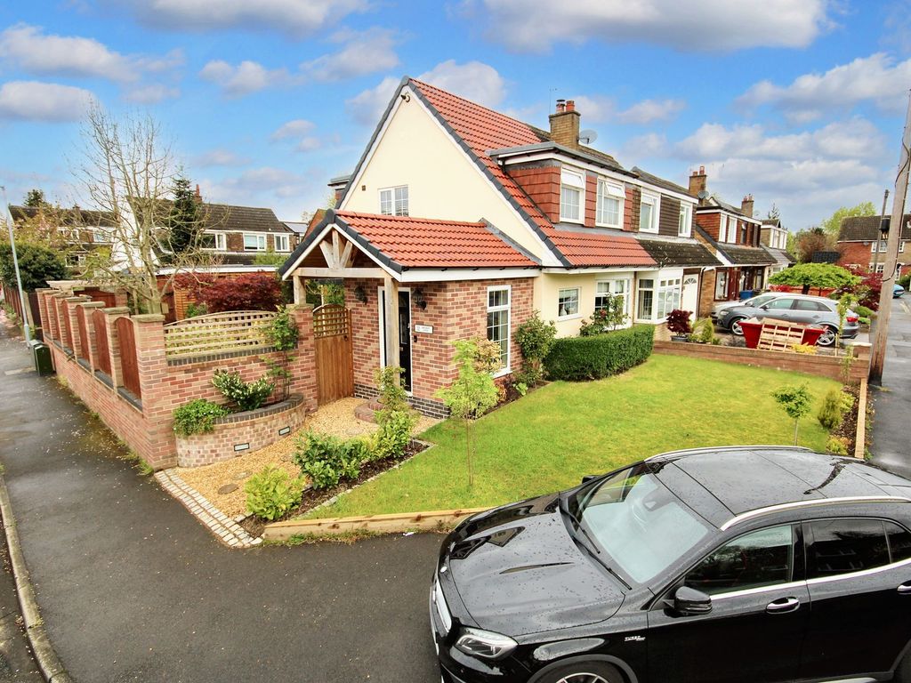 3 bed semidetached house for sale in Hawthorne Avenue, Great Sankey