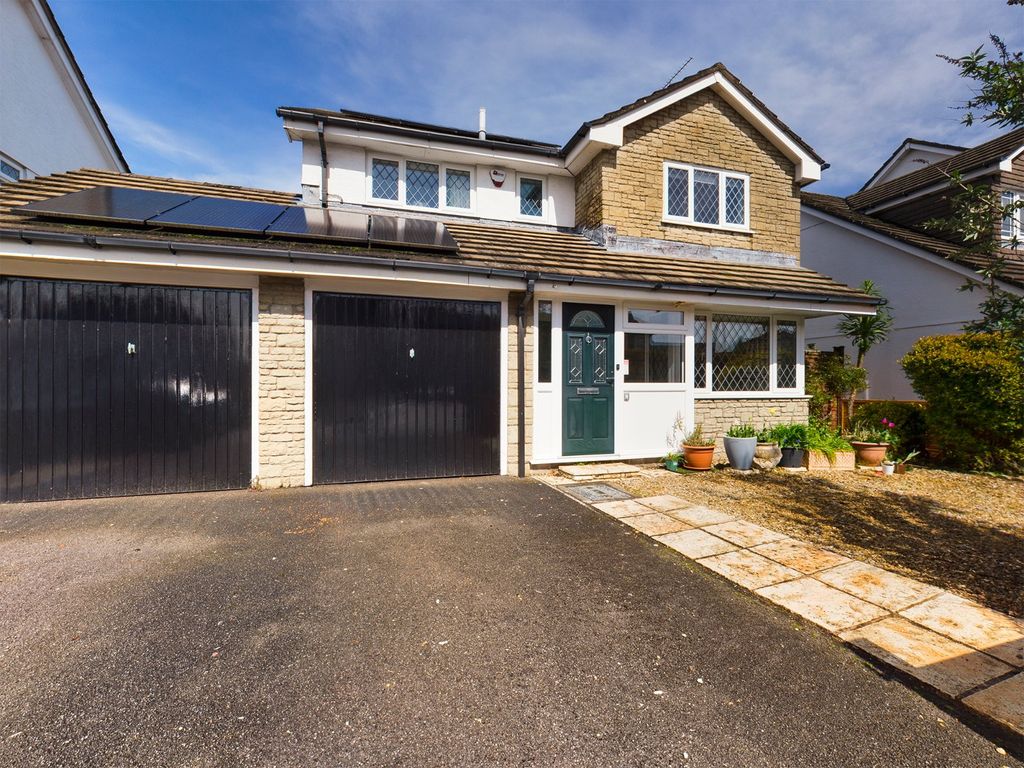 4 bed detached house for sale in Old Church Road, Clevedon, Notrth