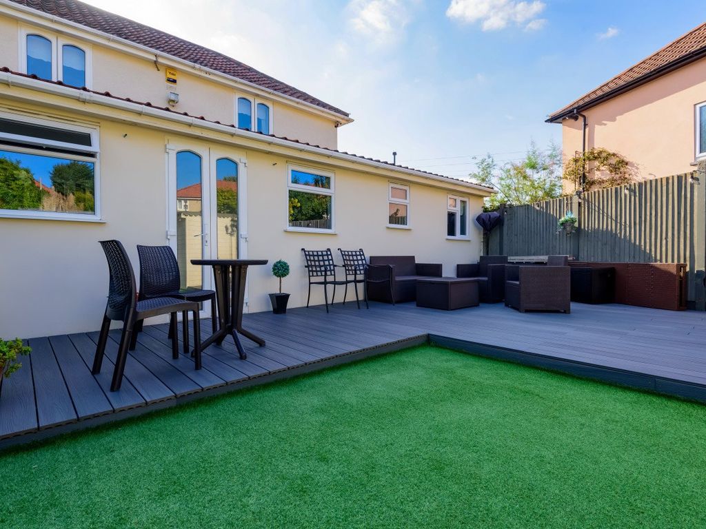 Lynsted Gardens, Eltham, London SE9