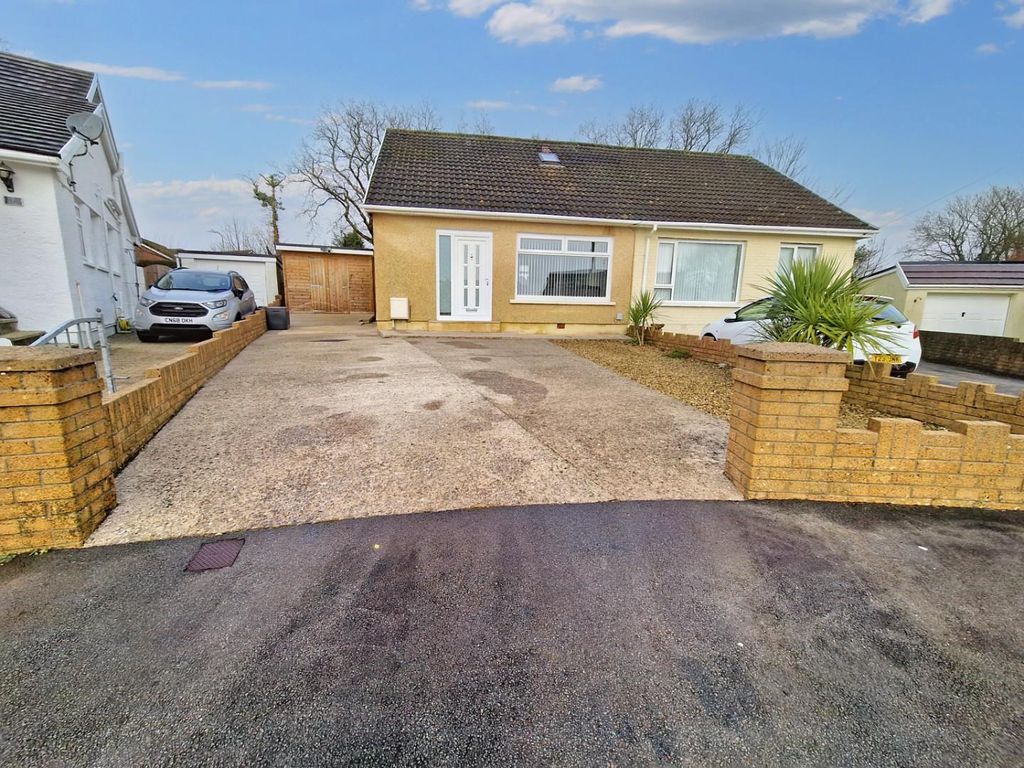 3 bed semidetached bungalow for sale in Y Lan, Pencoed, Bridgend CF35