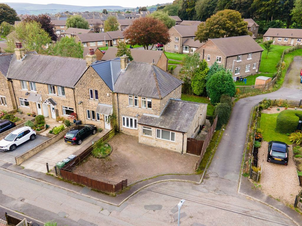 4 bed end terrace house for sale in Hubert Street, Huddersfield HD3, £230,000 Zoopla