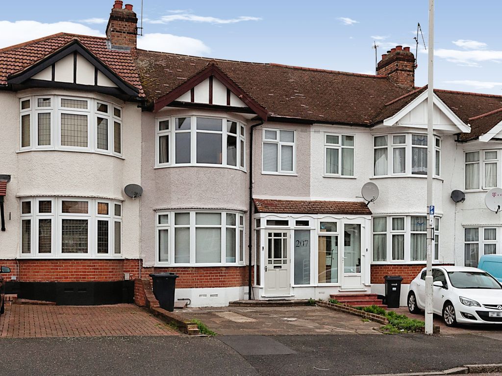 4 bed terraced house for sale in Buckhurst Way, Buckhurst Hill IG9 Zoopla