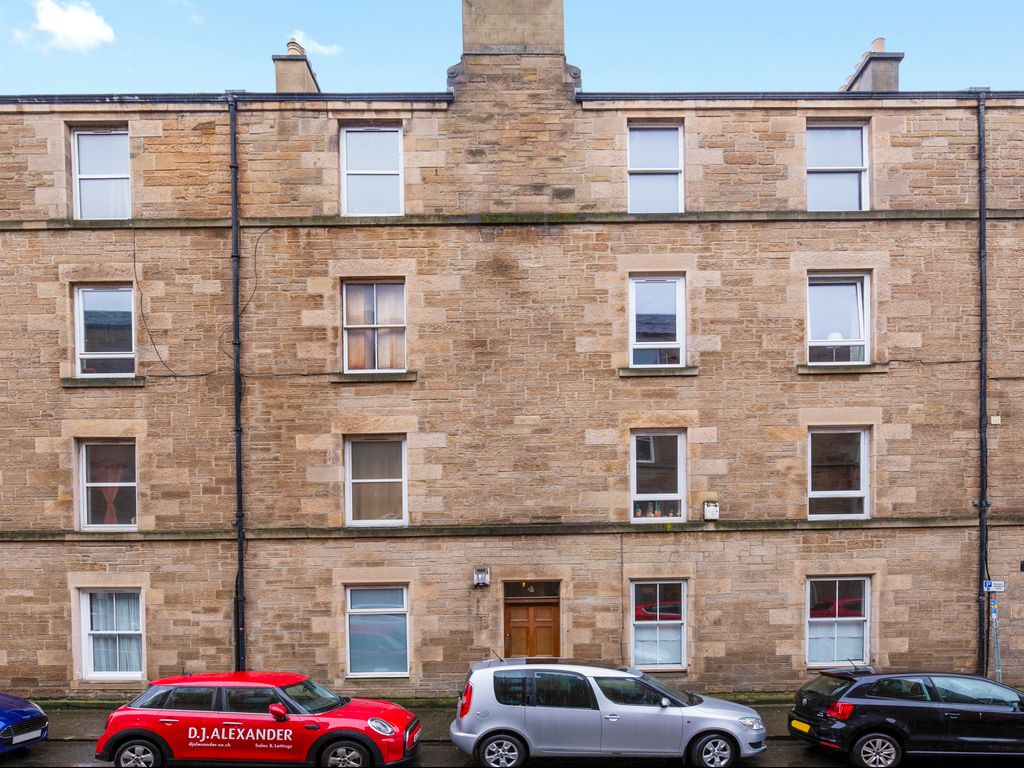 2 bed flat for sale in 4/4 Tarvit Street, Tollcross, Edinburgh EH3, £