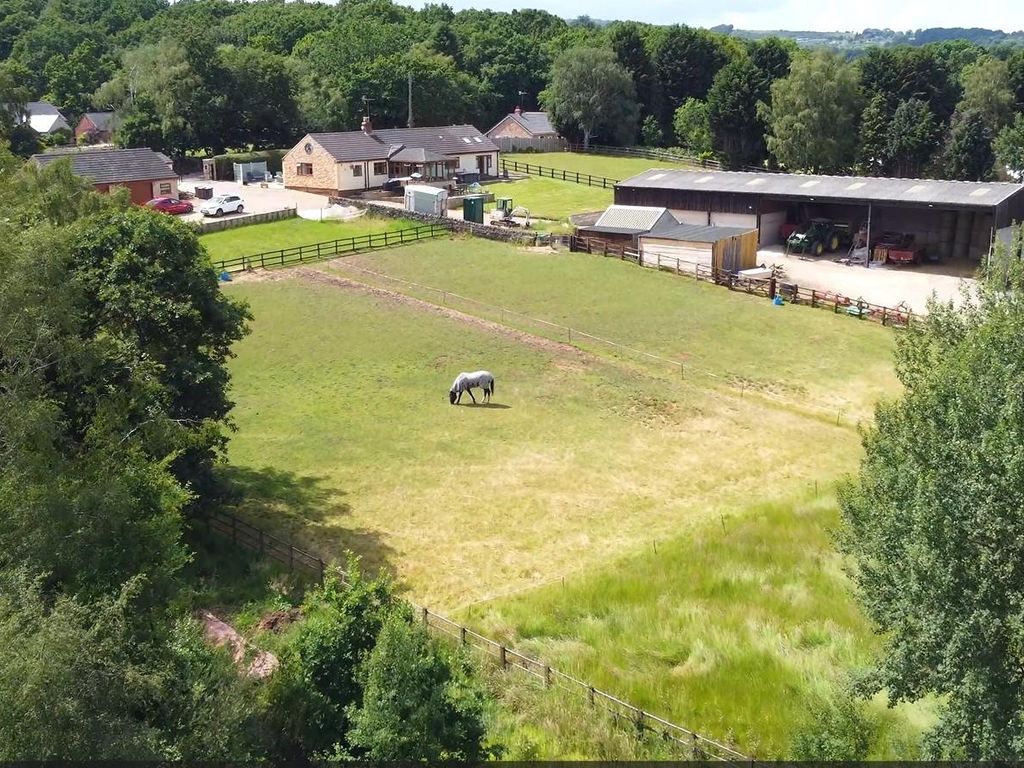 4 bed detached bungalow for sale in Bottom Road, Hardwick Wood, Wingerworth, Chesterfield S42