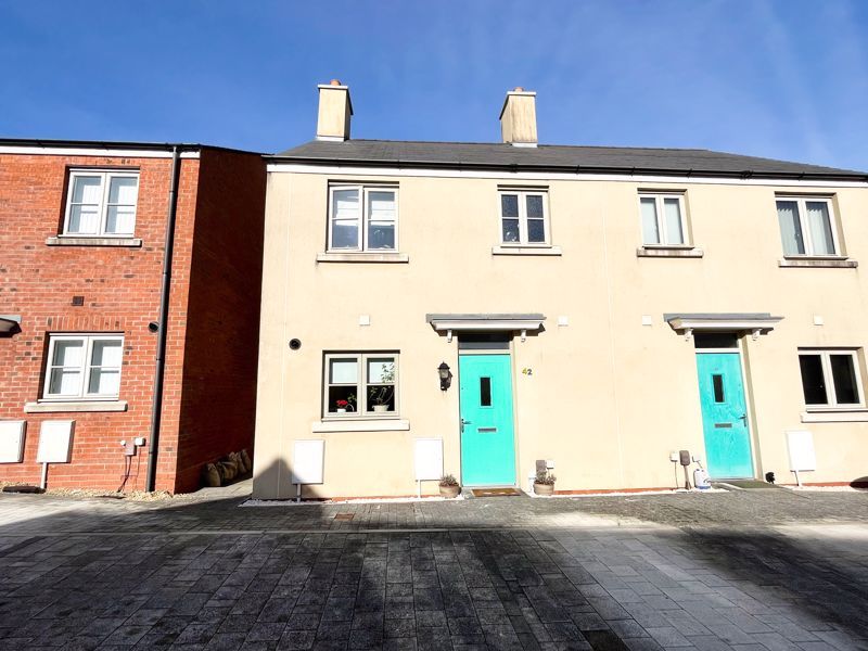 3 bed semidetached house for sale in 42 Lon Y Grug, Coed Darcy