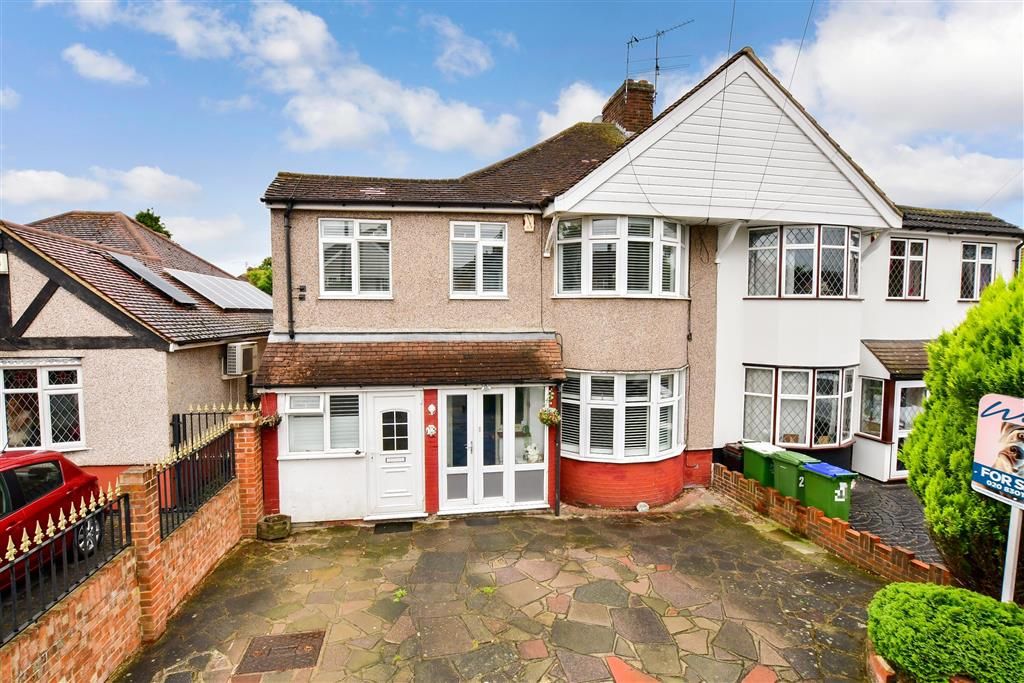 4 bed semidetached house for sale in Buckingham Avenue, Welling, Kent