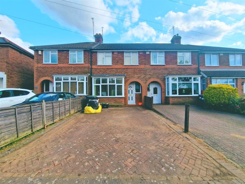 3 bed terraced house to rent in Putteridge Road, Luton LU2, £1,550 pcm