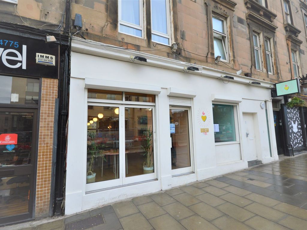 Albert Place, Edinburgh EH7