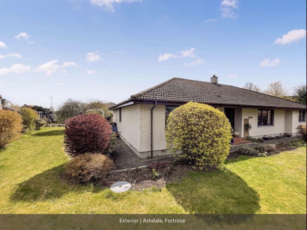 6 bed detached house for sale in Ness Road, Fortrose IV10, £500,000