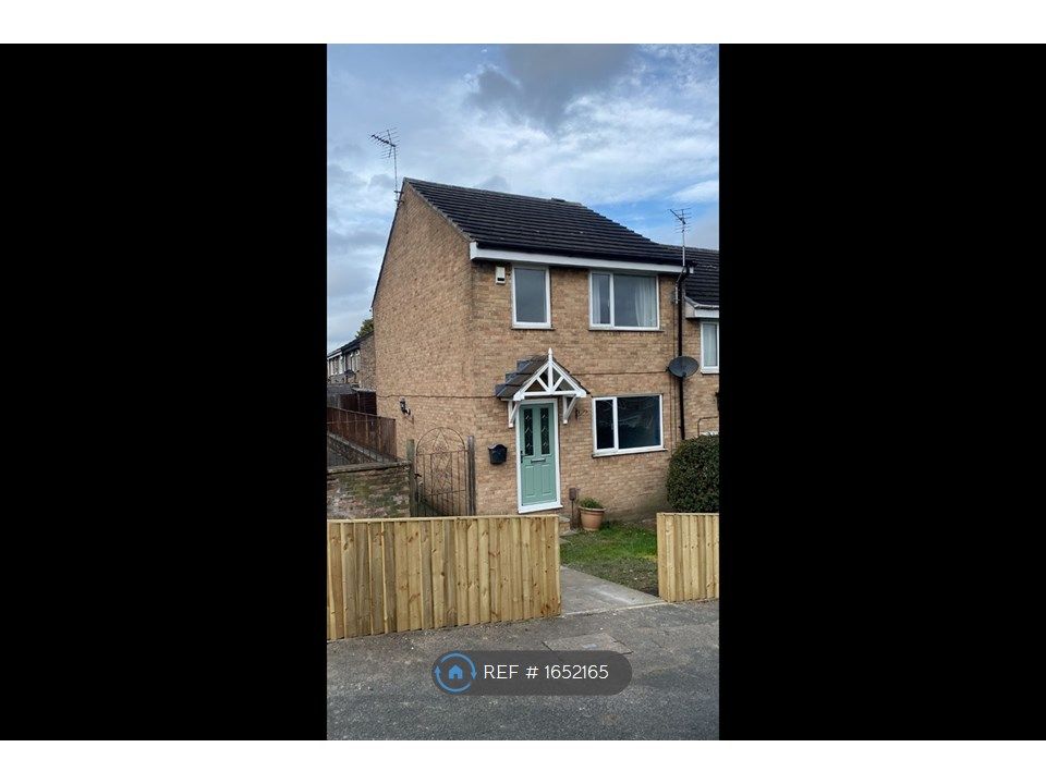 3 bed end terrace house to rent in Darley Road, Liversedge WF15 Zoopla