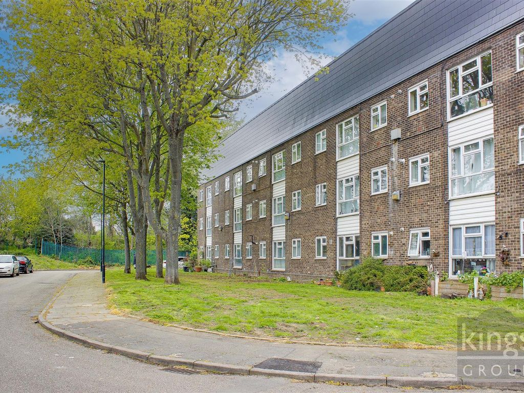 1 bed flat for sale in Larksfield Grove, Enfield EN1 Zoopla
